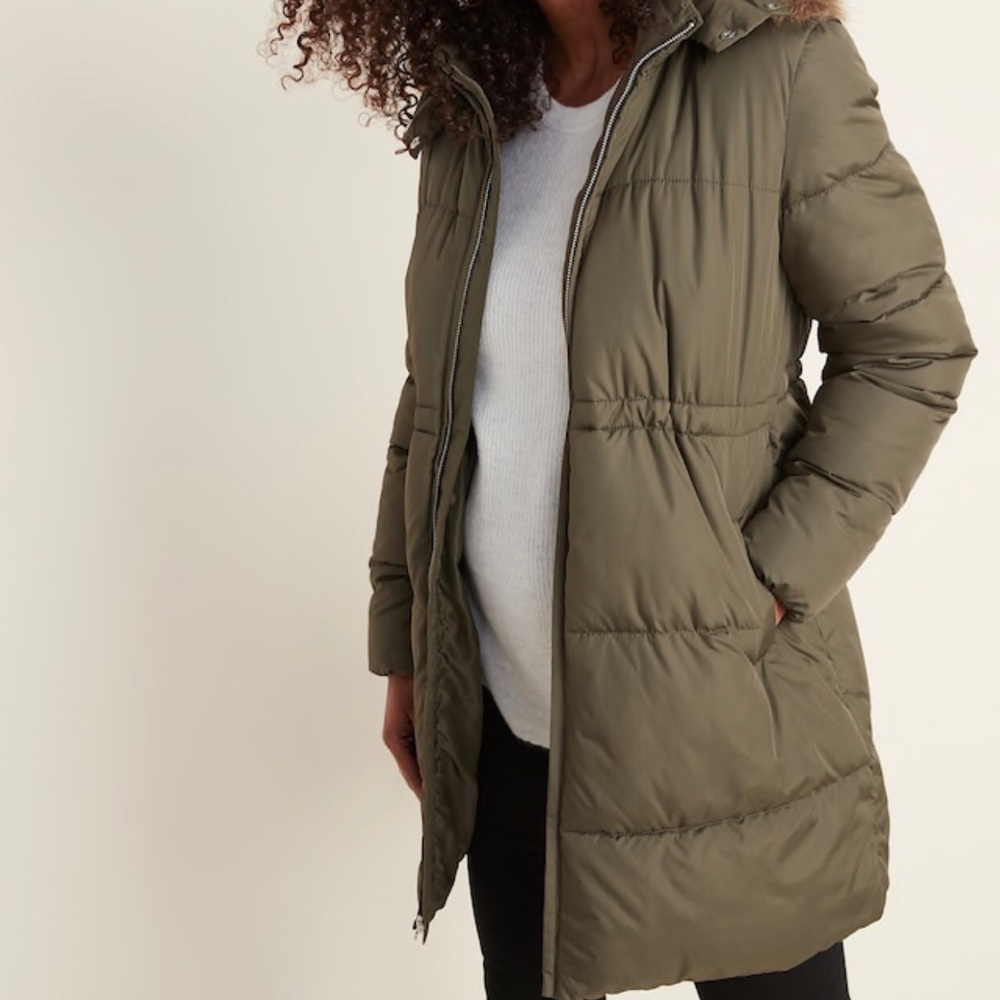 Old Navy Maternity Puffer Jacket